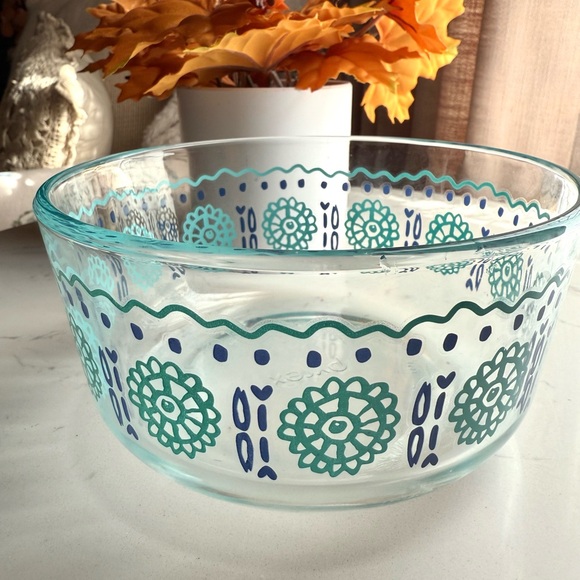 Pyrex Other - Vintage PYREX "Pinwheel" Glass Mixing Bowl - Turquoise & Navy Retro Boho